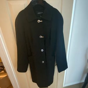 London Fog Women’s raincoat